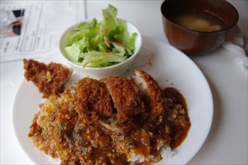 羽沢横浜国大にある洋食屋「洋風食堂イチマルロク」のランチ
