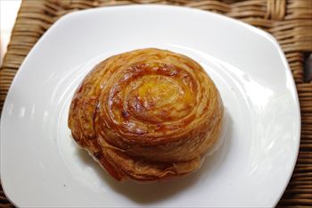 羽沢横浜国大駅近くにあるパン屋「hazaar Bakery」のパン