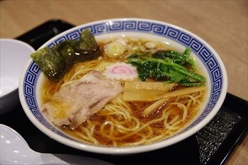 ららぽーと海老名にあるつけ麺店「久臨」の中華そば