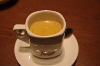 横浜みなとみらいにあるイタリアン「Trattoria Tabule」のコーヒー