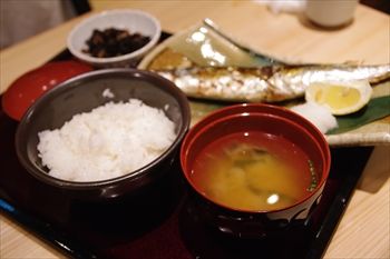 新横浜にあるもつ鍋店「やまや」のランチ