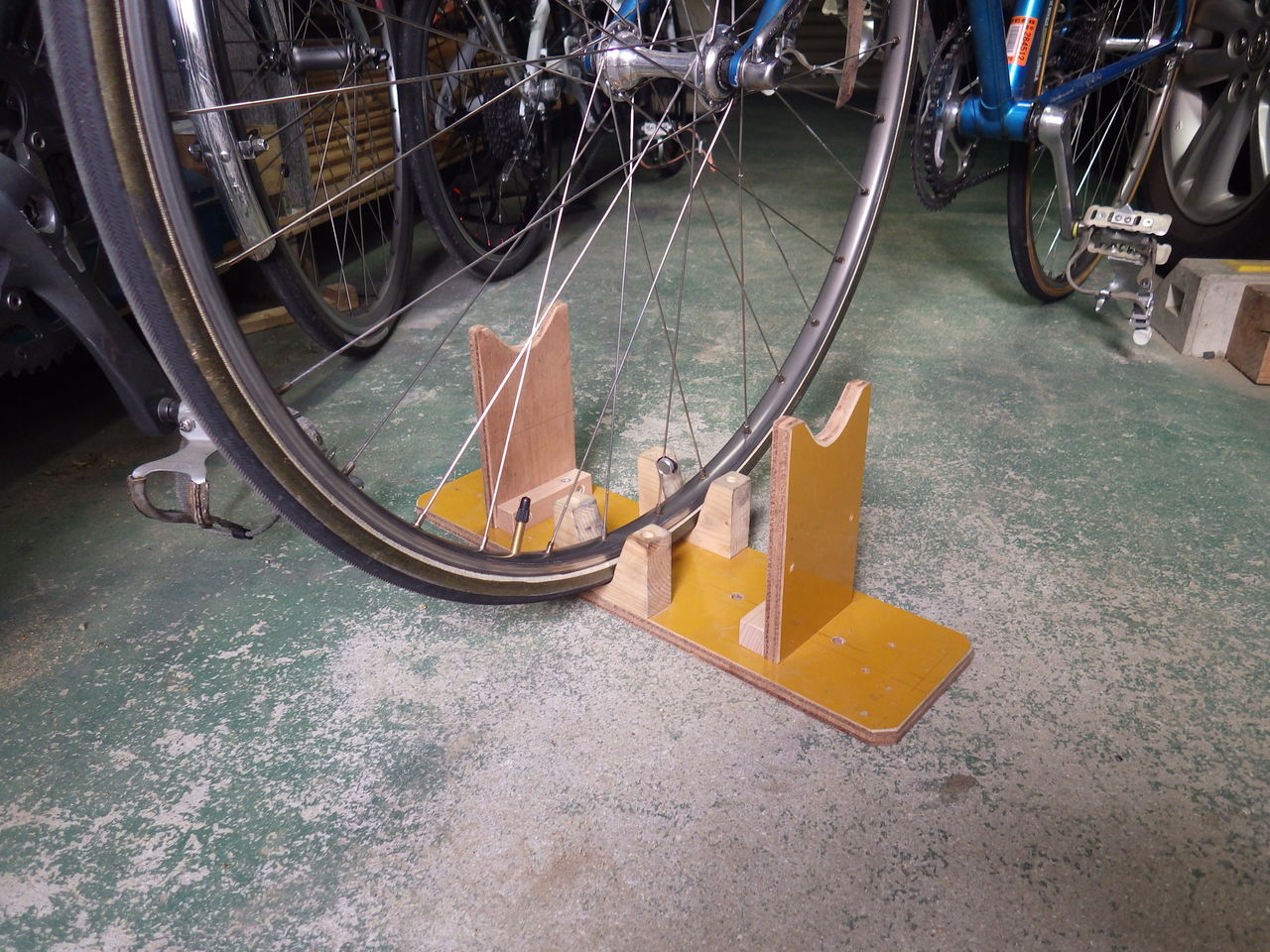 自転車乗るだけでフラフラフラフラ