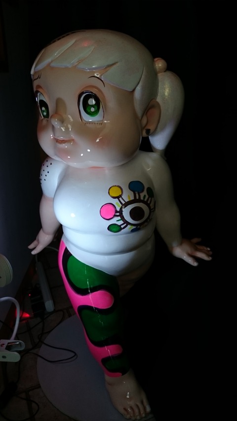 タナカカツキ氏の「トン子ちゃん」特大フィギュア