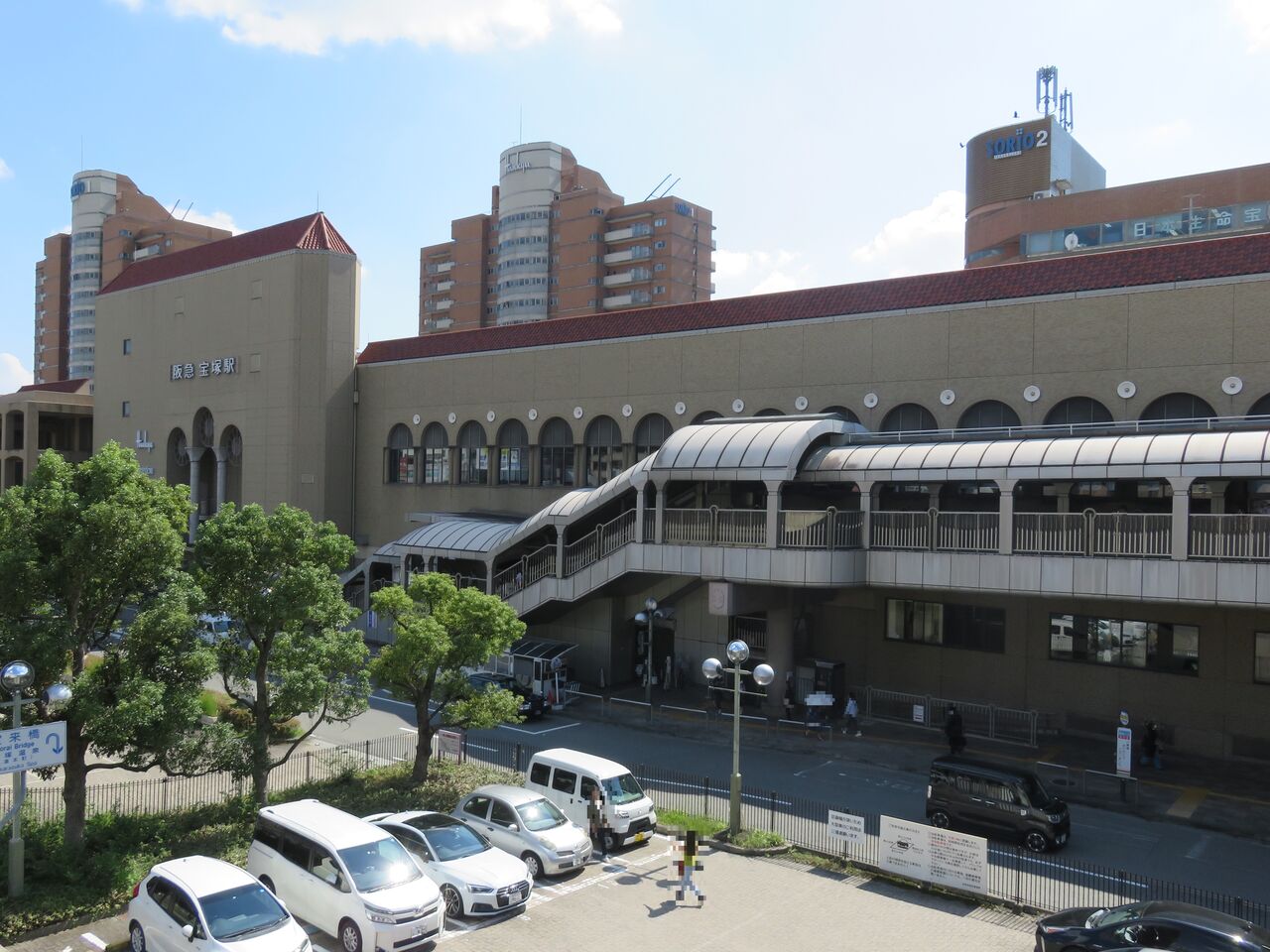 【鉄道駅探訪・終着駅】「宝塚駅」(阪急電鉄・宝塚本線、今津線) 人生ゆるゆる途中下車 【鉄道駅探訪・終着駅】「宝塚駅」(阪急電鉄・宝塚本線、今津線) 人生ゆるゆる途中下車