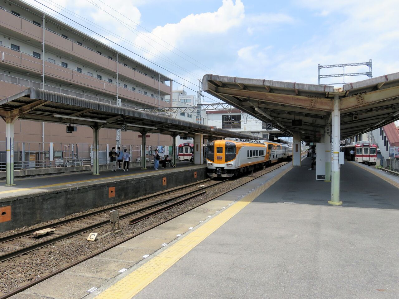 新 田辺 駅