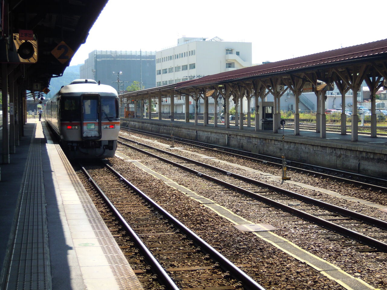 高山本線 名駅舎高山駅とワイドビューひだ 14年 人生ゆるゆる途中下車