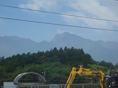 001 日野春駅からの甲斐駒ケ岳の眺め