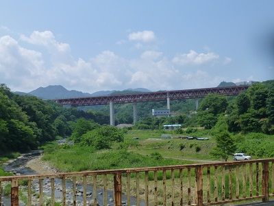 064 鶴川橋から中央高速方面の眺め