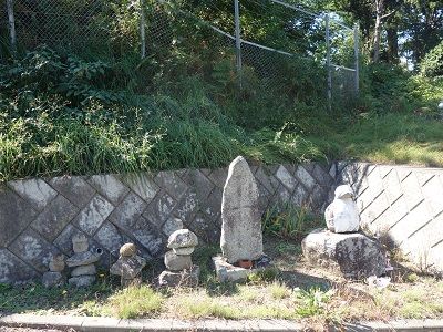 130 首なし地蔵群