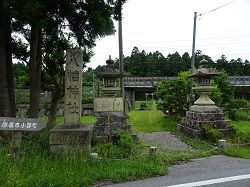 116 八幡神社参道口