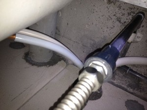 ユニットバス下