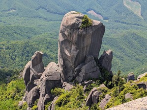 大ヤスリ岩4