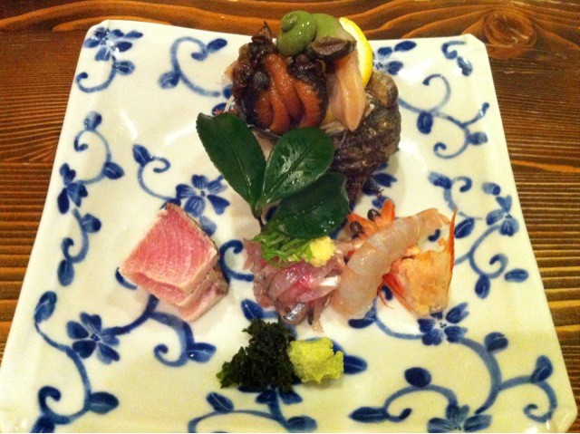 048