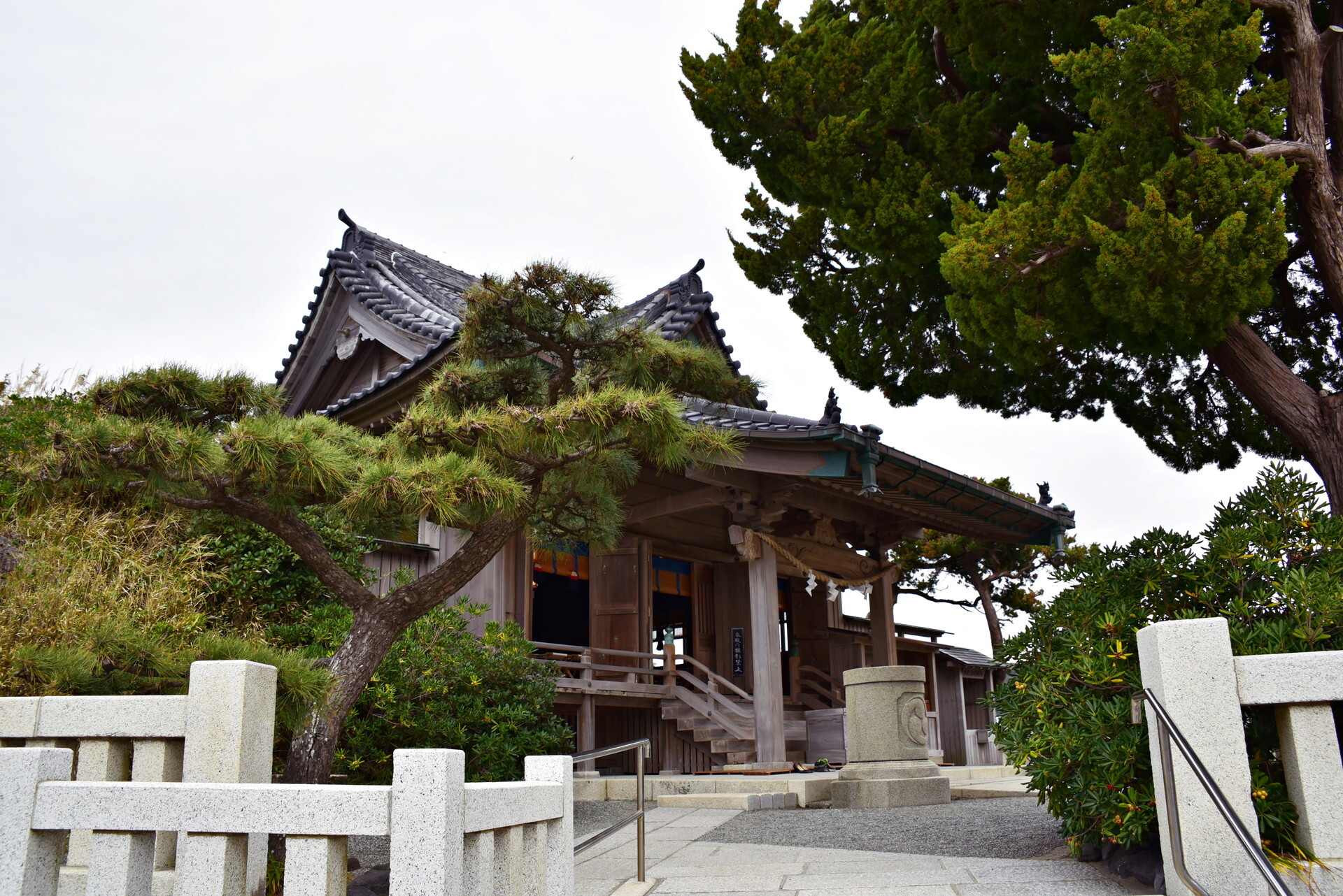 森戸神社