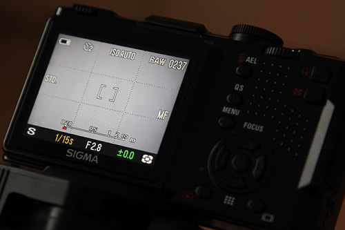 SIGMA DP2xレビュー(2)：操作感を見てみる : [クマデジ]