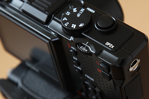 SIGMA DP2xレビュー(2)：操作感を見てみる : [クマデジ]