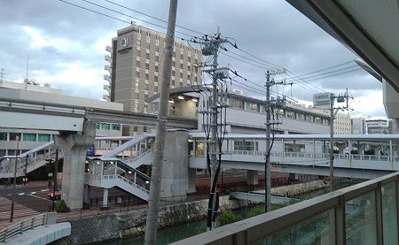 ゆいレールa52