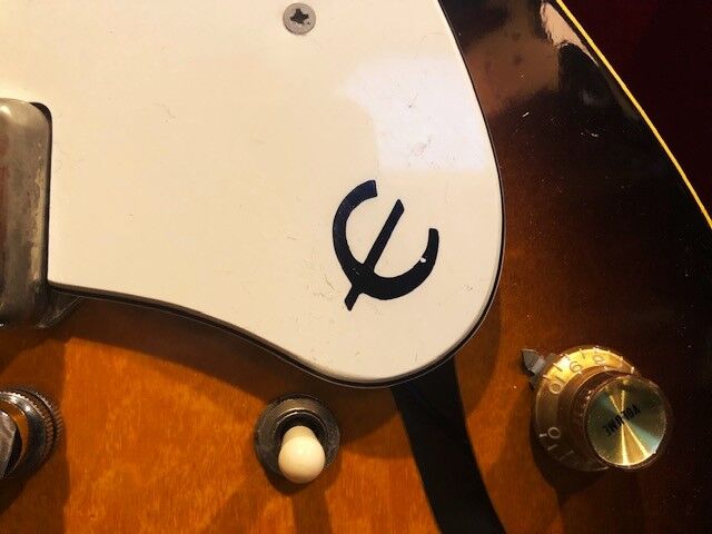 ギターは女だよ、54。（俺はエピフォンが好き⑤～1981年？製カジノ
