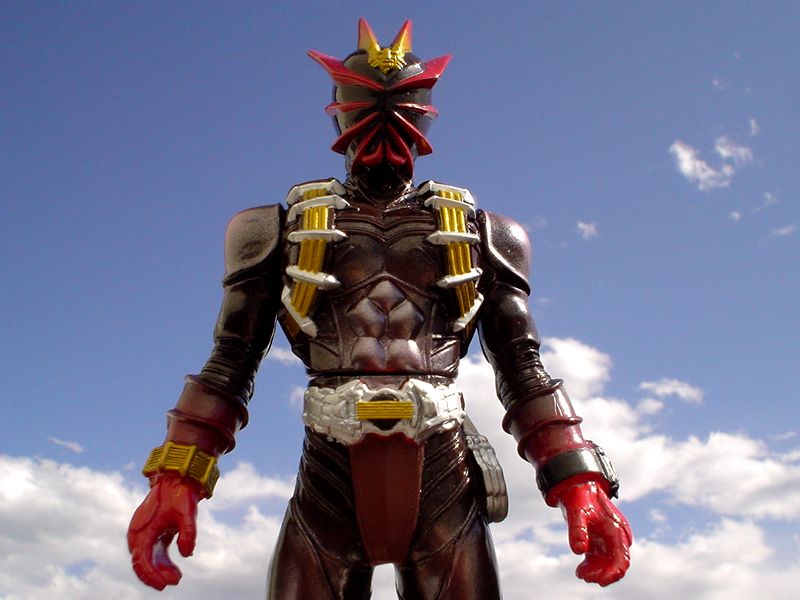 仮面ライダーサバキ 週末少年クマガジン