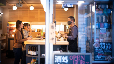 るるぶキッチン立ち飲み内観