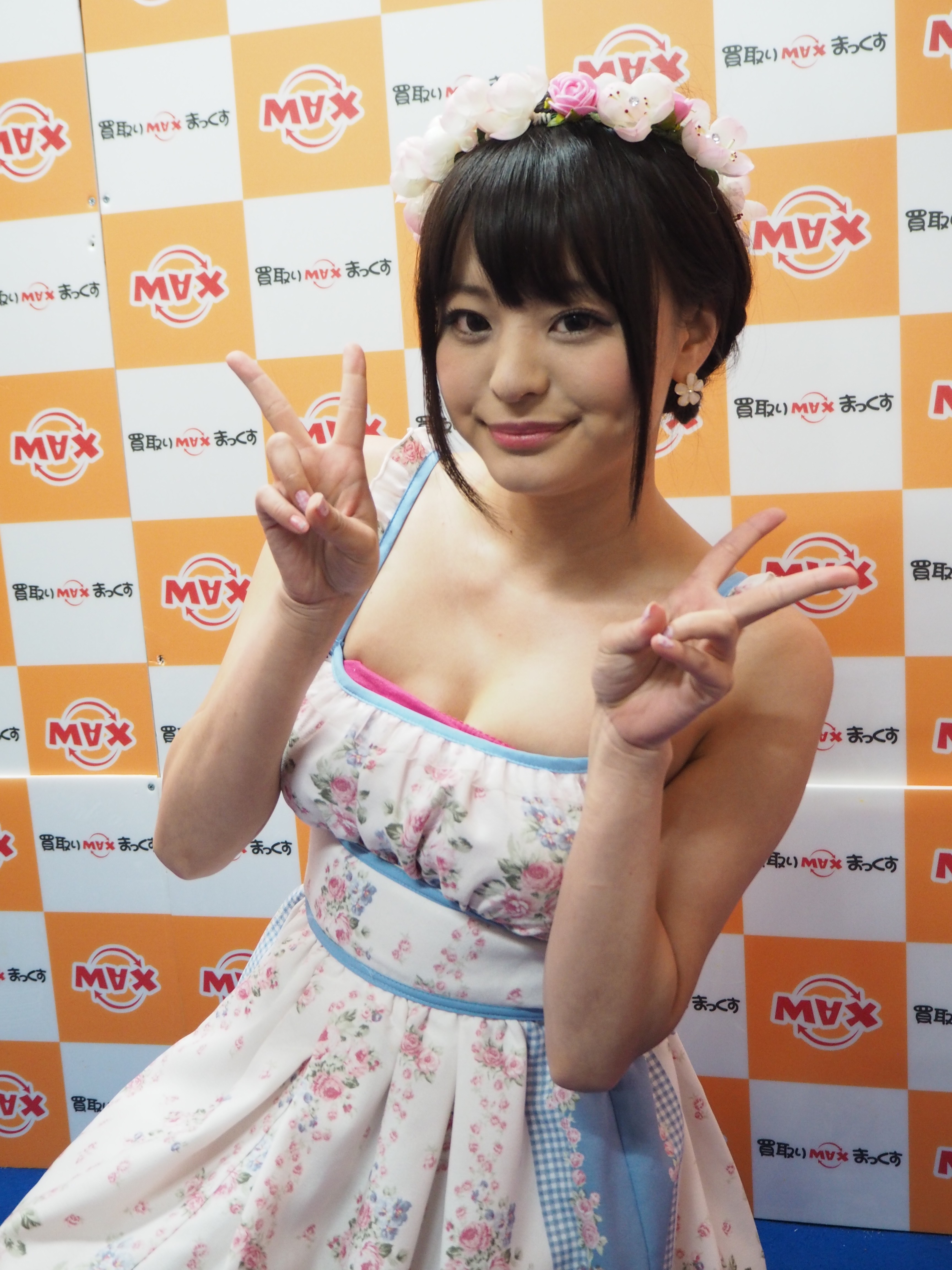 6月19日で22才になるおみくちゃん が1年ぶりに大阪に来てくれたのでお祝いに行って来ました O 豊中店編 クマジー王国のくまじろう 6月19日で22才になるおみくちゃん が1年ぶりに大阪に来てくれたのでお祝いに行って来ました O 豊中店編 クマジー王国のくまじろう