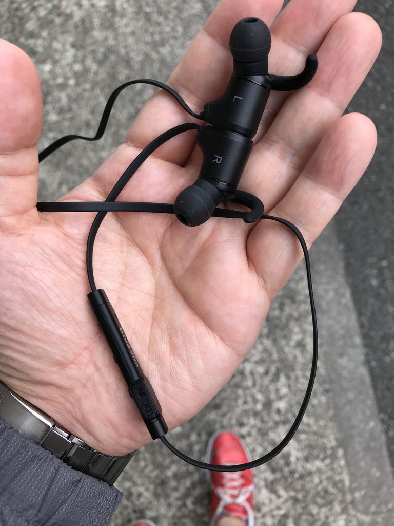 イヤホン ランニング用に安い中華ワイヤレスを買ってみた Itunes アニソン速報 無形物に愛を込めて