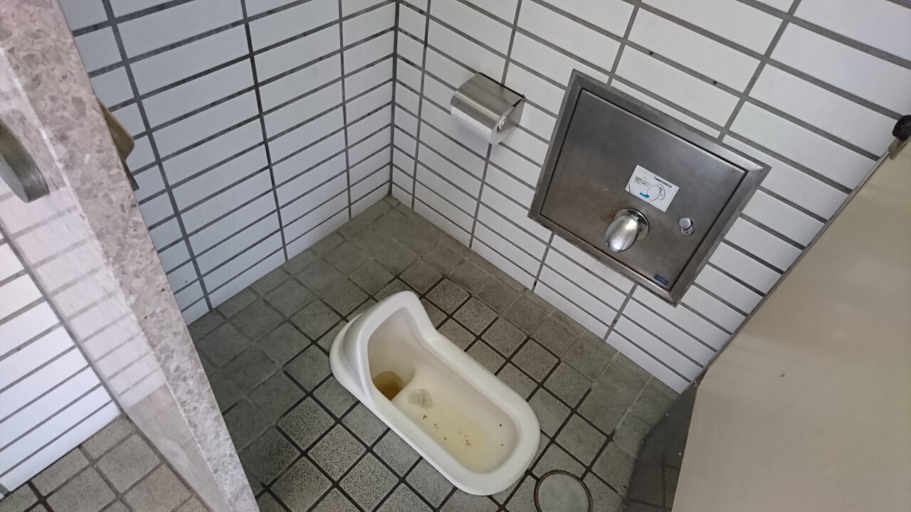 東十条駅前公衆便所 北区 トイレ 鉄道旅行日記