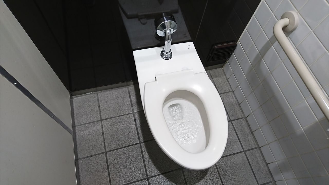 駅のトイレ トイレ 鉄道旅行日記