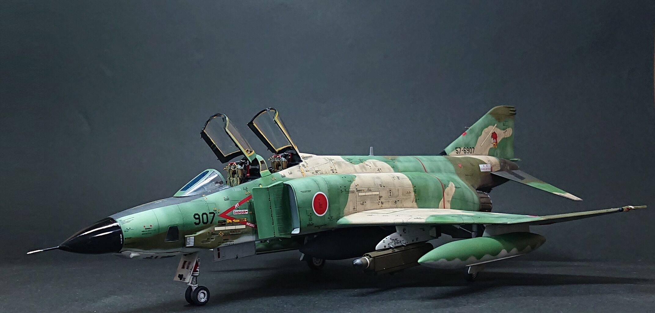 1/48 ハセガワ RF-4E 製作1回目ですが完成 : kumakinoのブログ 1/48 ハセガワ RF-4E 製作1回目ですが完成 : kumakinoのブログ