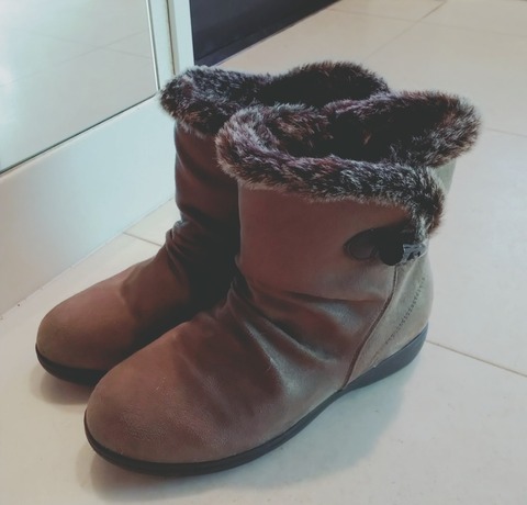 20-02-23-22-06-01-896_deco