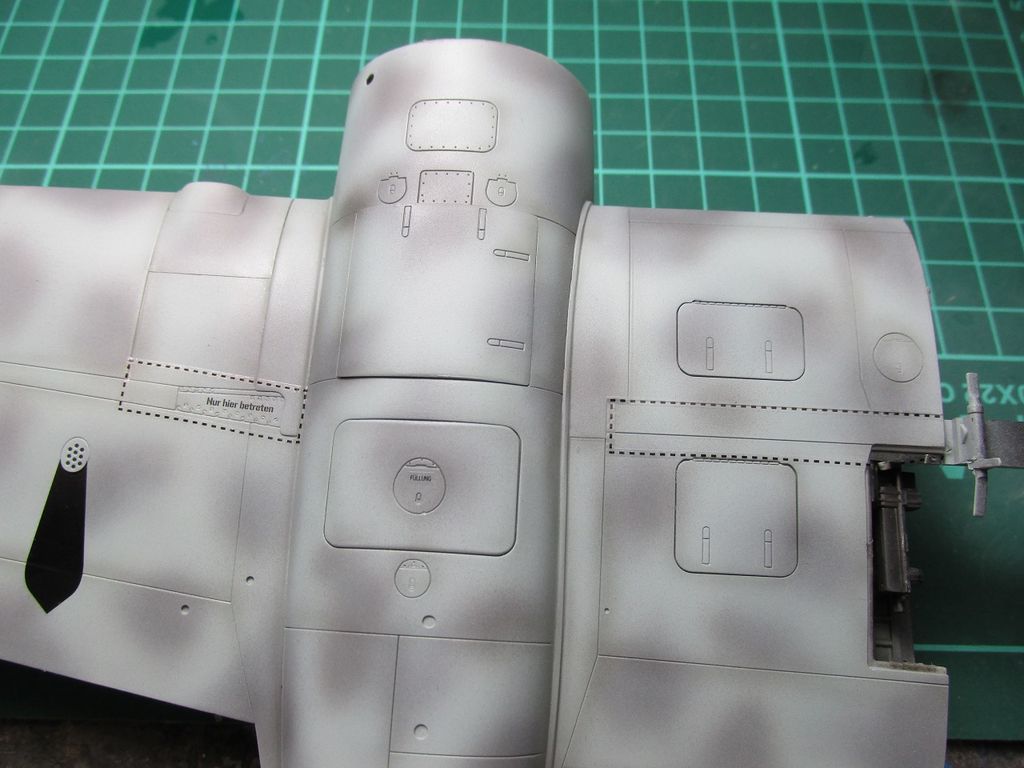 favorite hobby!
He219A-0 uhu 造形村 1/32 no,12
コメント