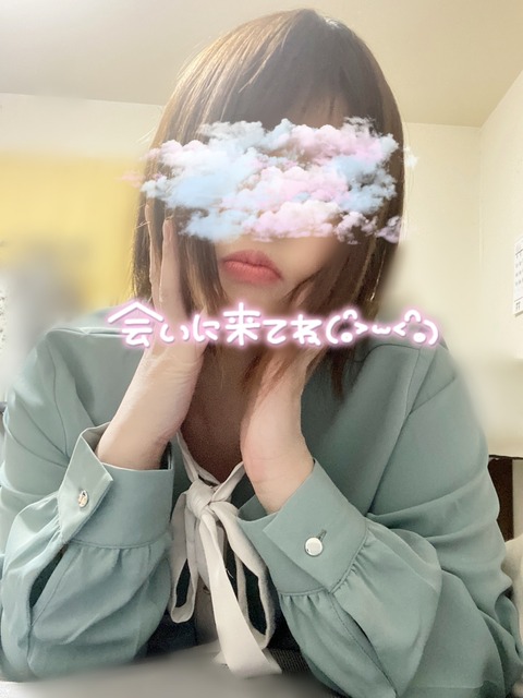 Picsart_24-05-04_12-59-35-449