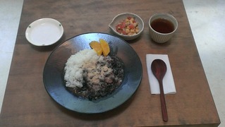 935332_267842410027215_1156145706_n