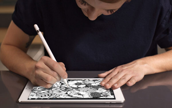 iPadPro10-ApplePencil_PR-PRINT