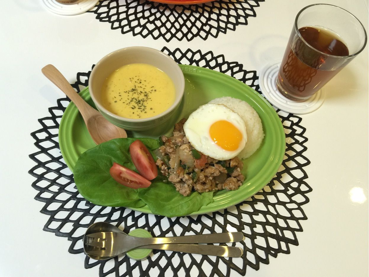 ル・クルーゼ マルチオーバルプレートセット