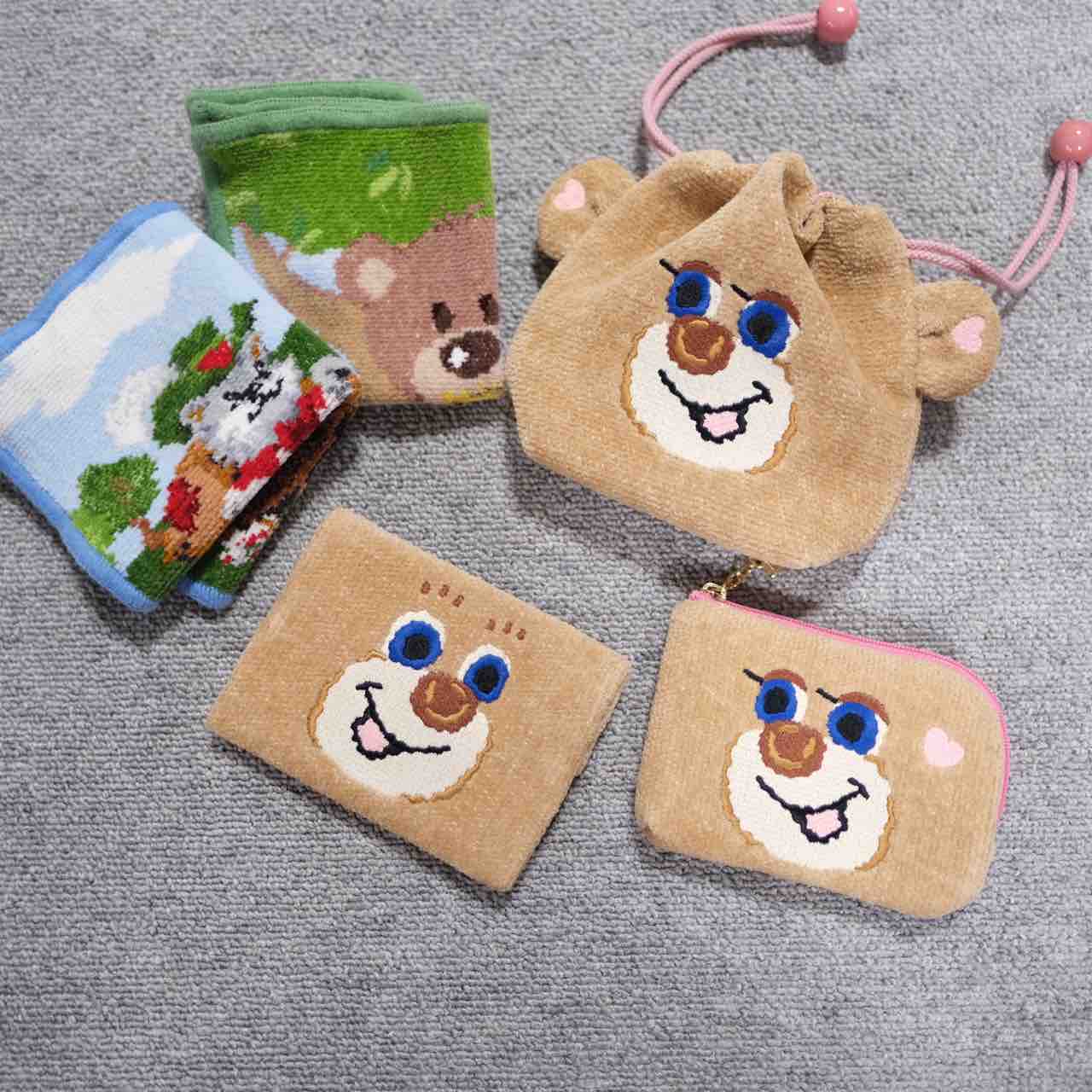 本日限定☆フェイラー ドアップテディ きつ ニナ耳付き巾着 本日限定☆フェイラー ドアップテディ きつ ニナ耳付き巾着