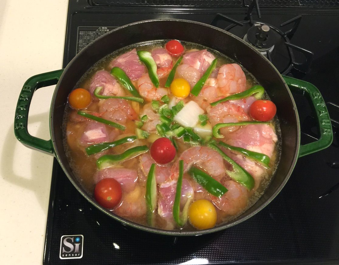 ついに購入…！ストウブブレイザーでパエリア : 鍋好きのごはん日記。