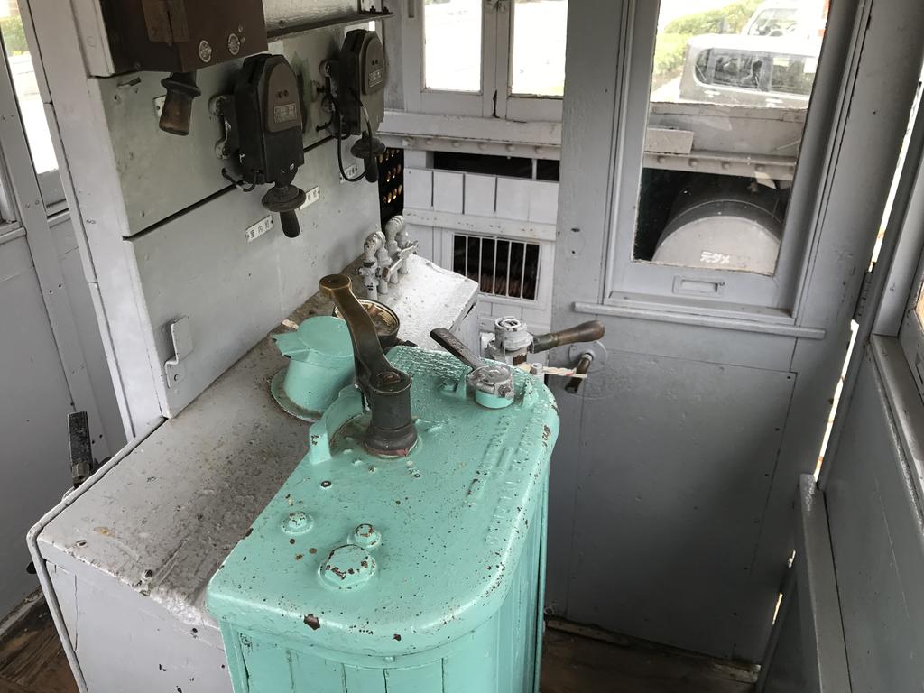 田原】豊橋鉄道デキ211+デワ11 サンテパルクたはら : 保存車めぐりの記録