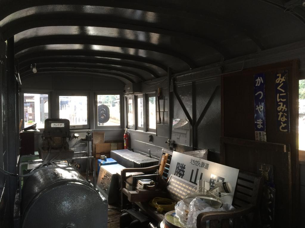 勝山】京福テキ6(えち鉄ML6)+ト68 勝山駅前 : 保存車めぐりの記録