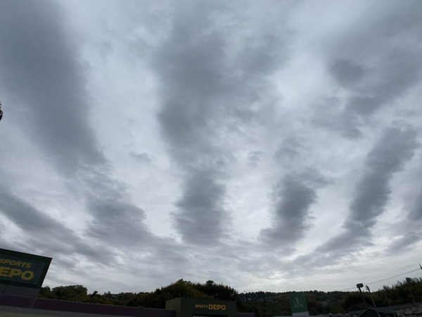 層積雲の波状雲 : 雲三昧 -雲と空の記録と独り言-