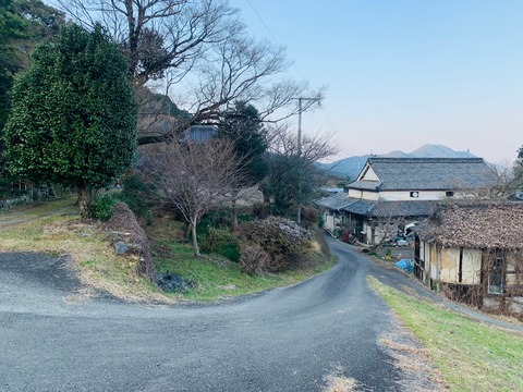 E86C0057-A5E2-4754-B554-B5E2175A7BB0