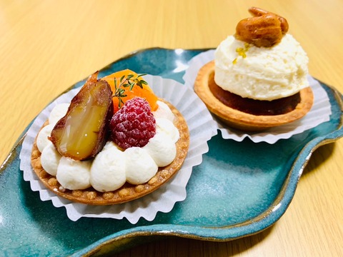 FB8105D6-4BFA-40F5-A30A-7A3FF2013ABD