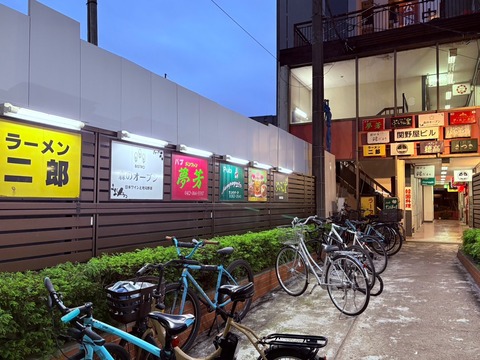 E6F09480-350B-4BBF-AAB8-F895FFF53E8A