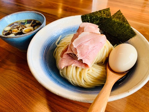 3E158C9C-2484-4BF9-AE2C-BE010F350F2C