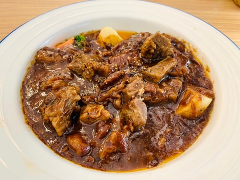 9DFBB1B9-58A6-4BD8-B682-277C318CC12F