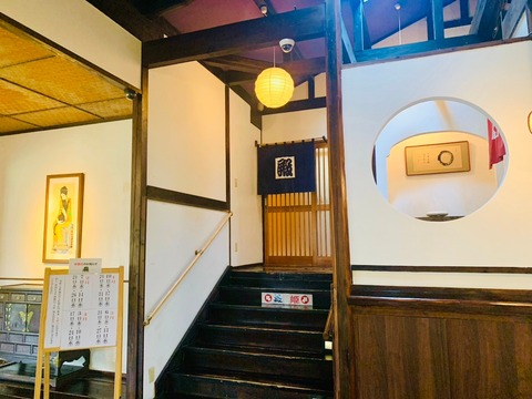 E52BD4B5-300D-4F4F-A1CE-043FAFEDA11E