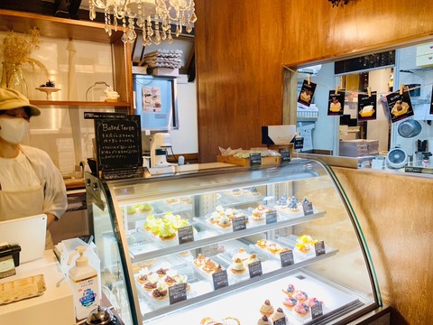 5B345F78-1858-4E70-AE88-1470FA3045D2