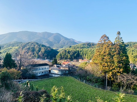 41213624-EAA5-4198-98F4-9DC61928EB8F