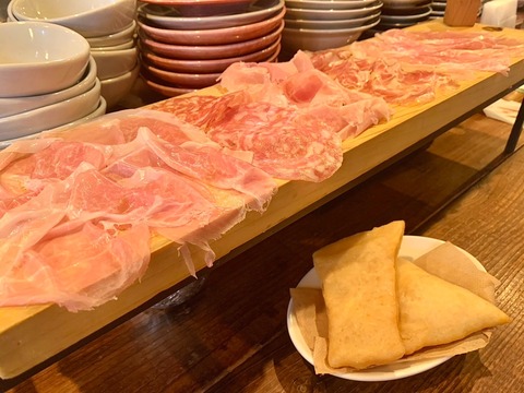 88A470B8-CA12-4A79-9E96-BFA7160EB363