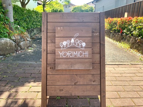 47273787-E380-49B1-8CB9-6FD8FDE64D92